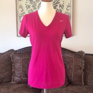 Nike dri-fit top size medium